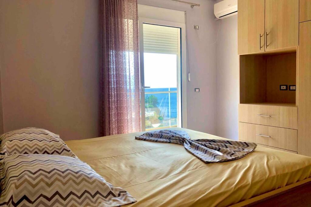 Spectacular Seaview Apartment Vlorë Exteriör bild