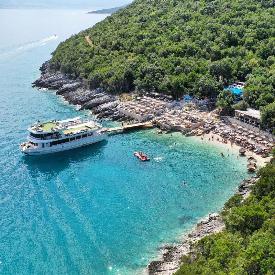 Spectacular Seaview Apartment Vlorë Exteriör bild