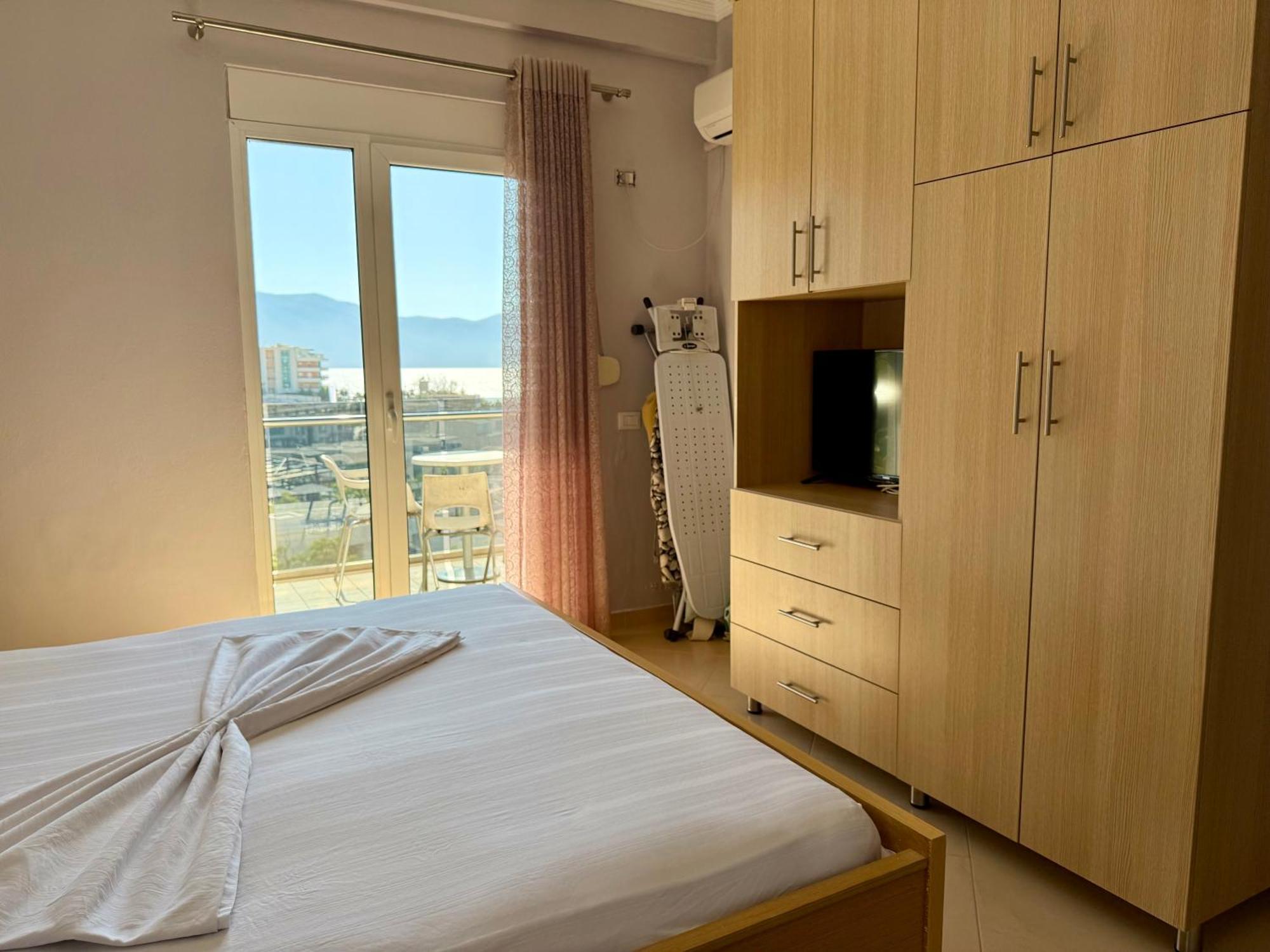 Spectacular Seaview Apartment Vlorë Exteriör bild