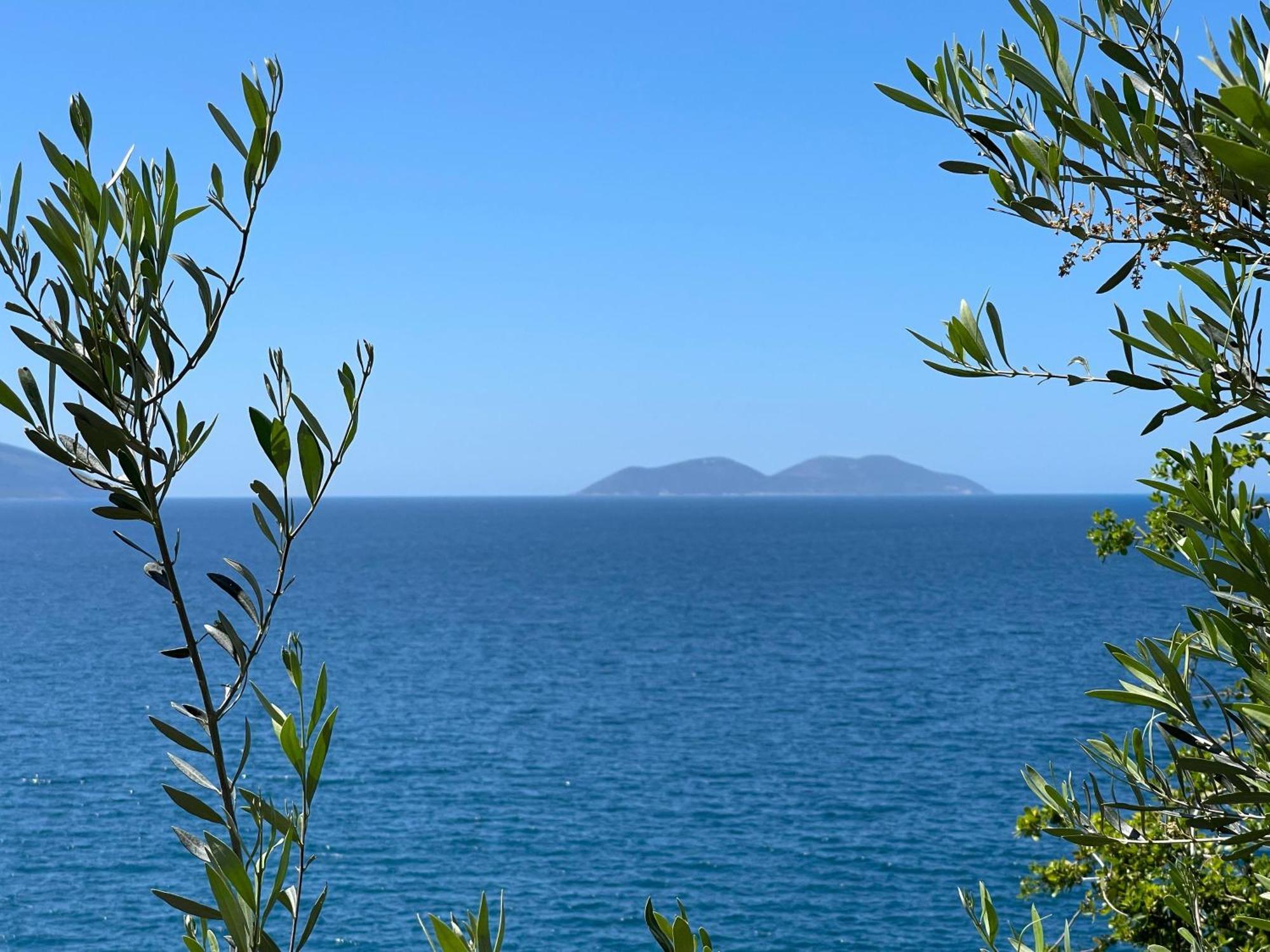 Spectacular Seaview Apartment Vlorë Exteriör bild